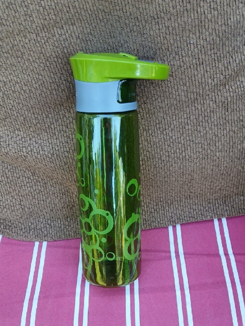 Contigo Green Bubble Water Bottle with Light Gray Collar - Picture 2 of 2